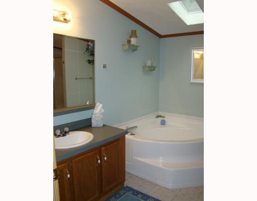 6 King Philip Road Coventry, RI 02816 - Photo 8 of 12 Master Bath/Spa.