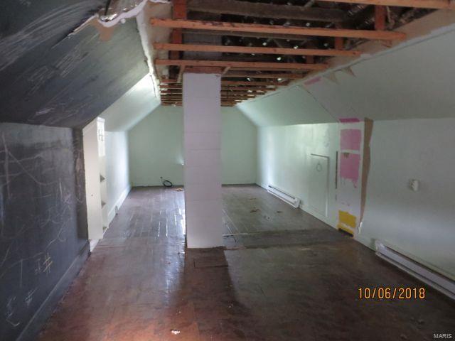 4466 Urven Road Rushville, IL 62681 - Photo 13 of 25