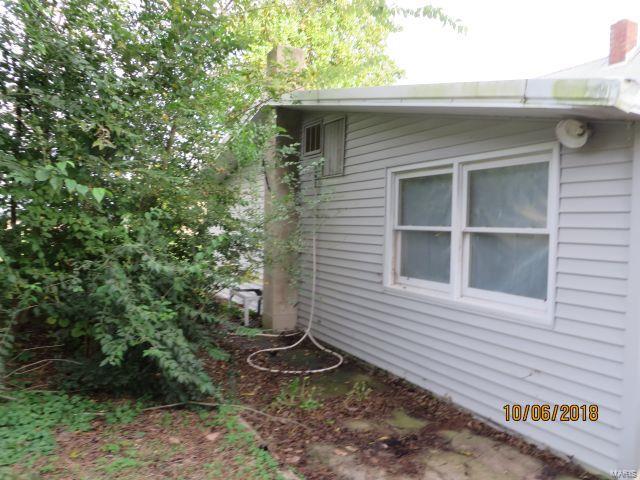 4466 Urven Road Rushville, IL 62681 - Photo 16 of 25