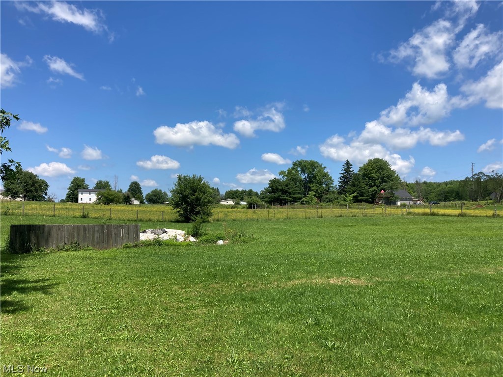 17322 Kinsman Road Middlefield, OH 44062 - Photo 14 of 35
