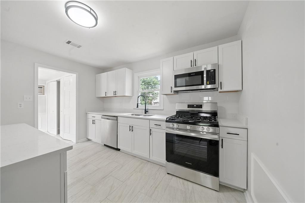 3132 North Avenue Scottdale, GA 30079 - Photo 3 of 16