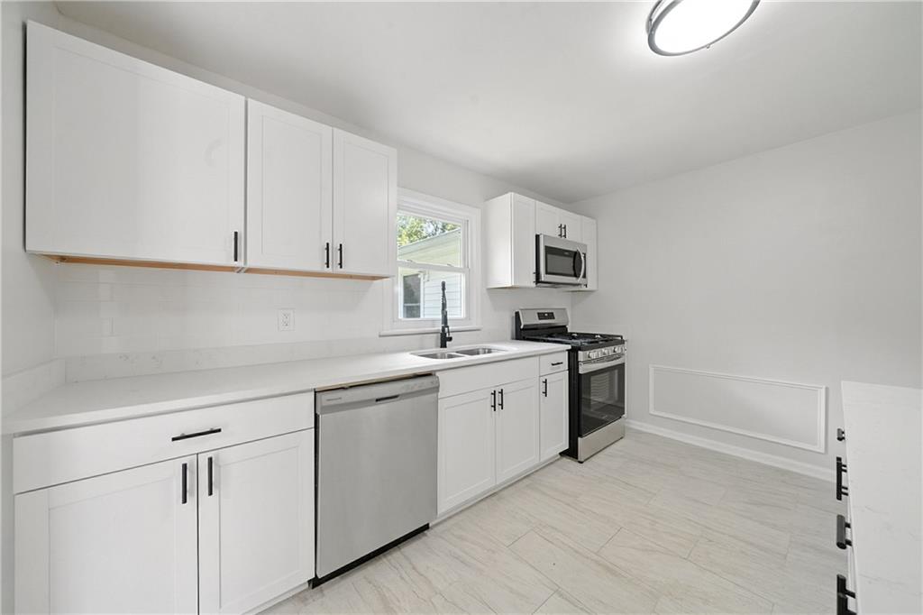 3132 North Avenue Scottdale, GA 30079 - Photo 4 of 16