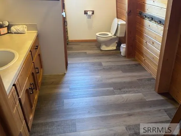 $1,100,000 | 3882 South Goose Bay Drive, Island Park, ID 83429