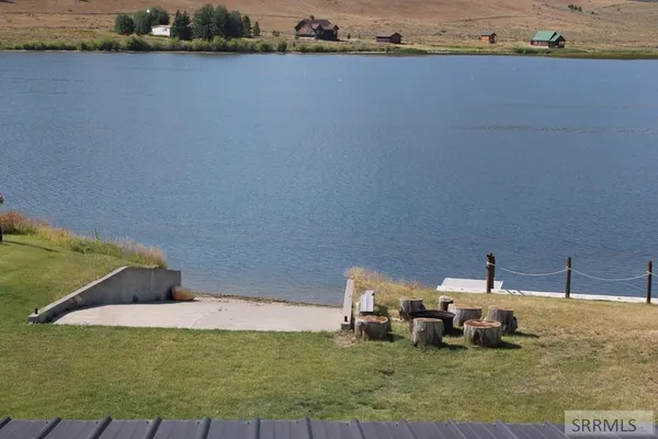 $1,100,000 | 3882 South Goose Bay Drive, Island Park, ID 83429