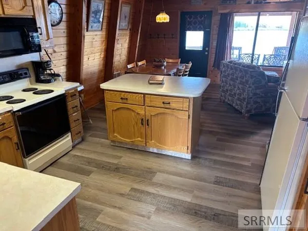 $1,100,000 | 3882 South Goose Bay Drive, Island Park, ID 83429