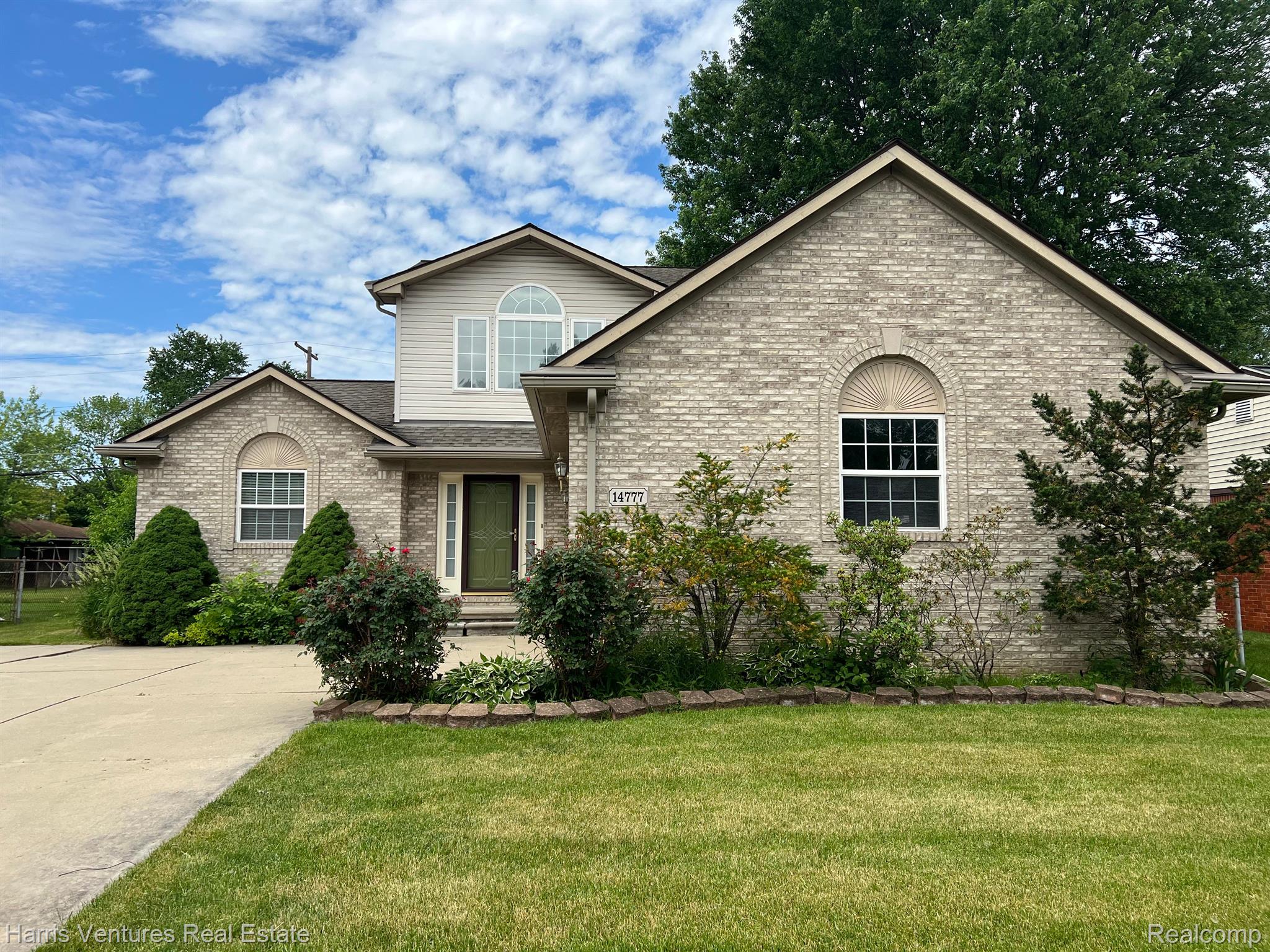 14777 Inkster Road Livonia, MI 48154 - Photo 1 of 35 Front of Home