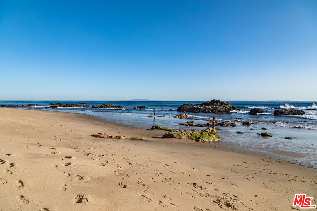 25002 Malibu Road Malibu, CA 90265 - Photo 11 of 60
