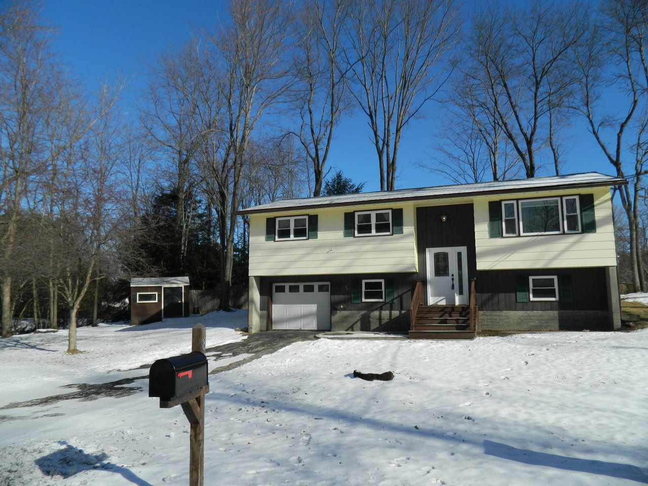 84 Canyon Road Colchester, VT 05446 - Photo 1 of 31 Gallery Image 1