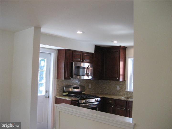 232 Hawthorne Road Morton, PA 19070 - Photo 13 of 15 Kitchen