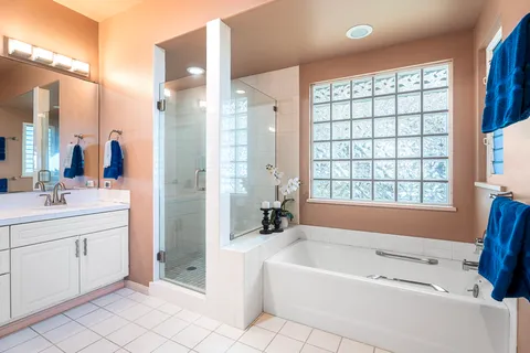 $1,499,000 | 76-996 Aeo Street, Kailua-Kona, HI 96740