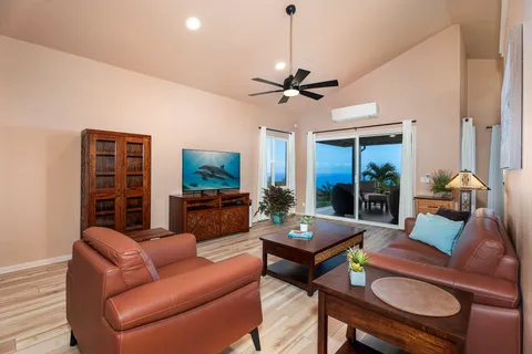 $1,499,000 | 76-996 Aeo Street, Kailua-Kona, HI 96740