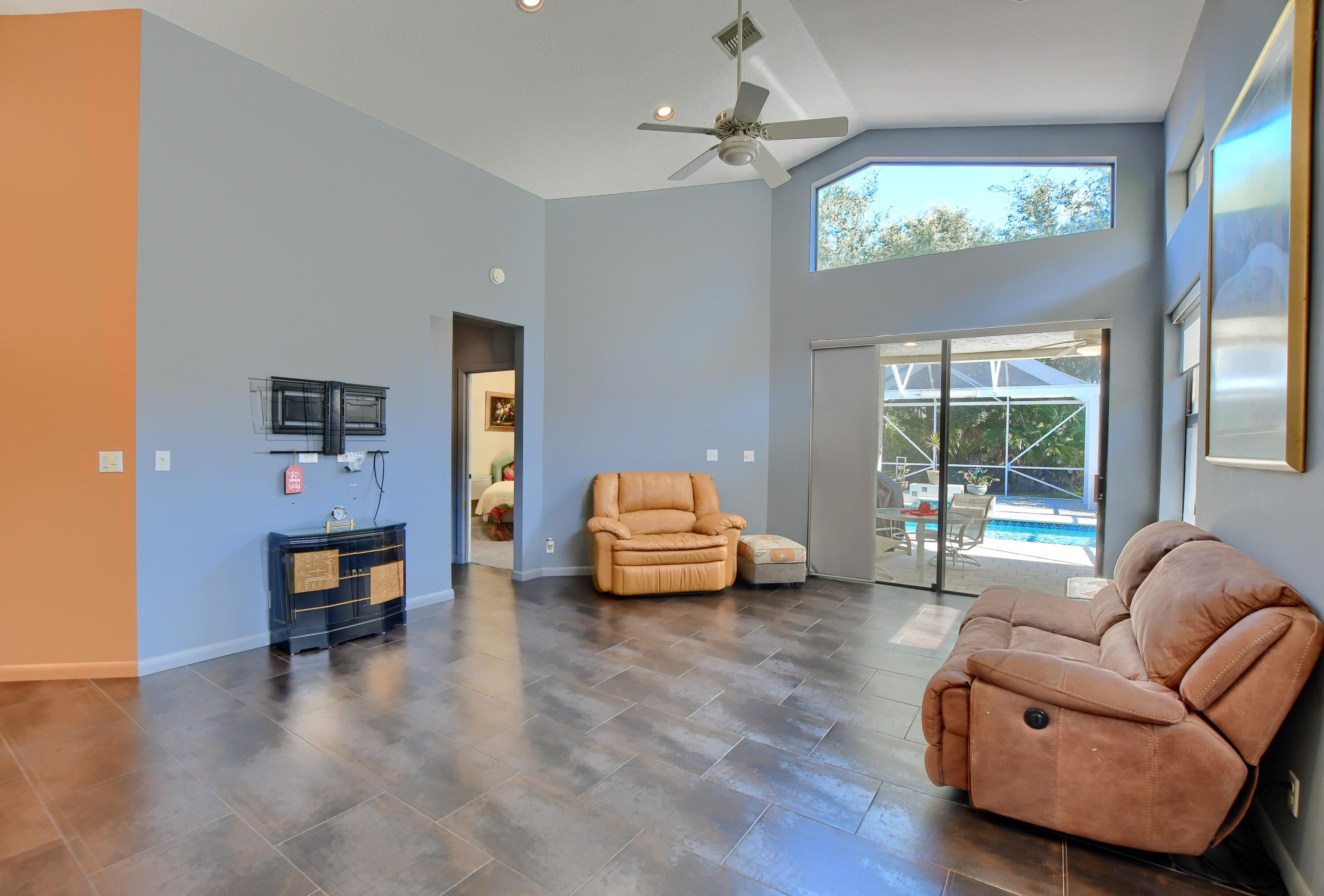 8687 Vía Reale Boca Raton, FL 33496 - Photo 12 of 49 Great Room