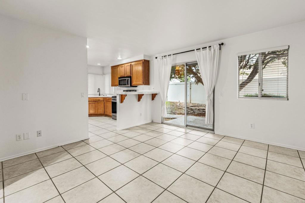 857 Rock Ridge Court Corona, CA 92878 - Photo 5 of 15 Dining Room