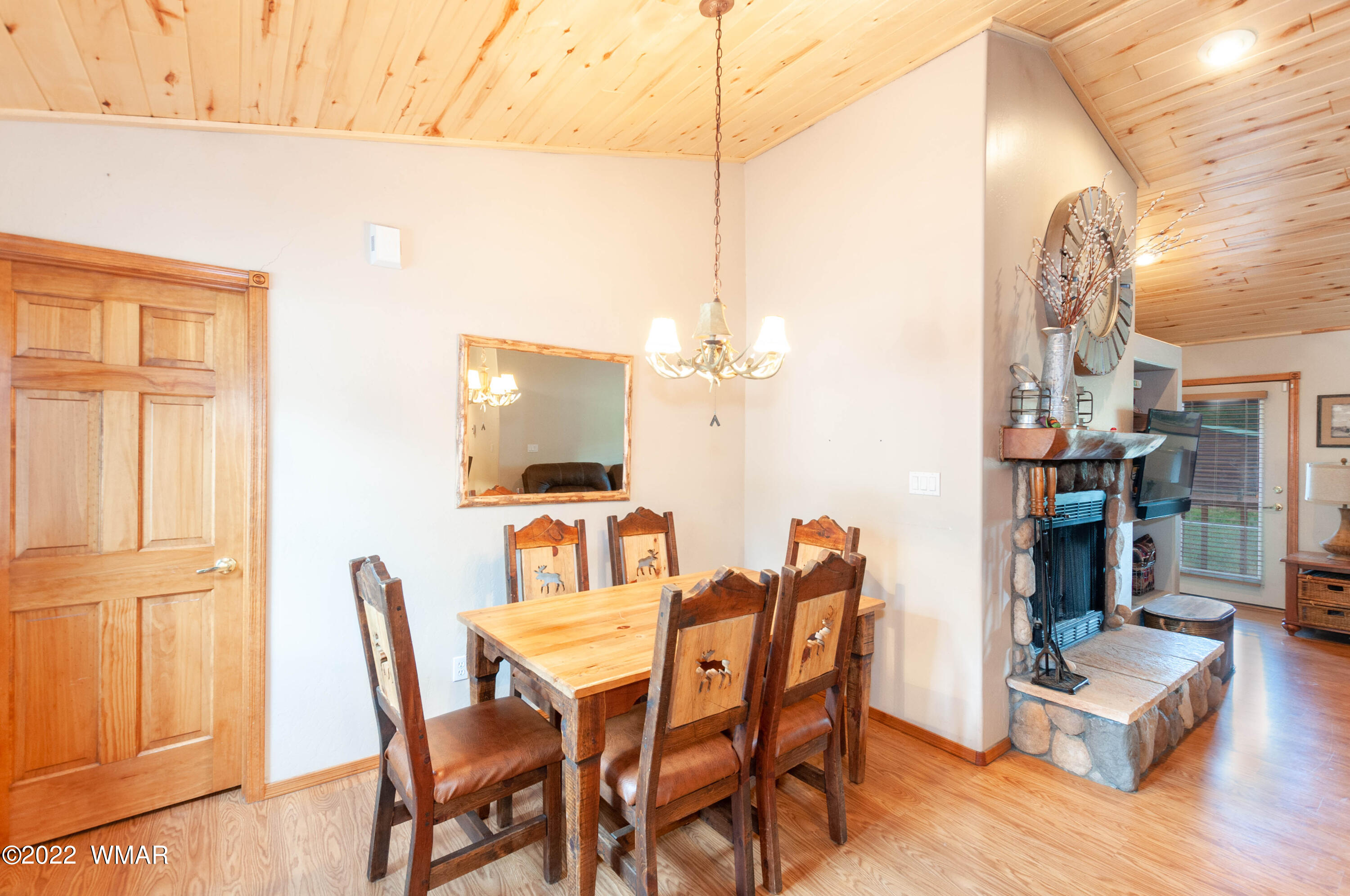 2681 Lodge Loop Overgaard, AZ 85933 - Photo 3 of 15 Gallery Image 3