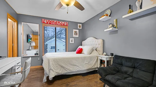 $320,000 | 2050 Wheatfield Drive, Romeoville, IL 60446