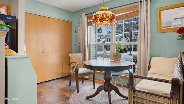 $320,000 | 2050 Wheatfield Drive, Romeoville, IL 60446