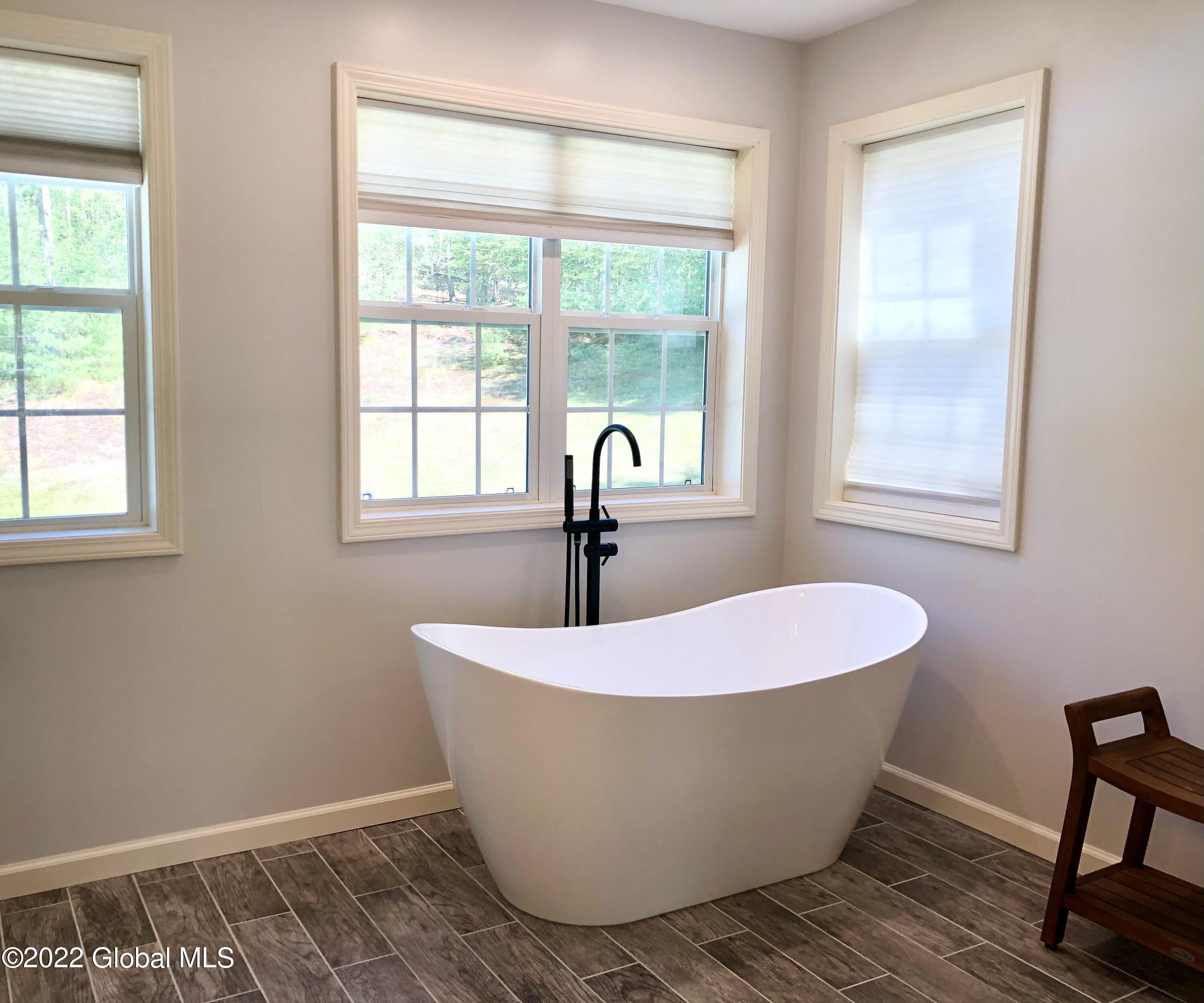 182 Ruggles Road Saratoga Springs, NY 12866 - Photo 10 of 27 Image 10