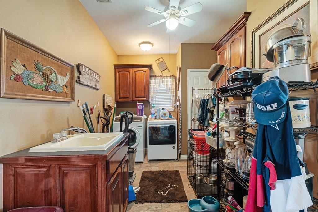 600 County Road Deport, TX 75435 - Photo 19 of 34