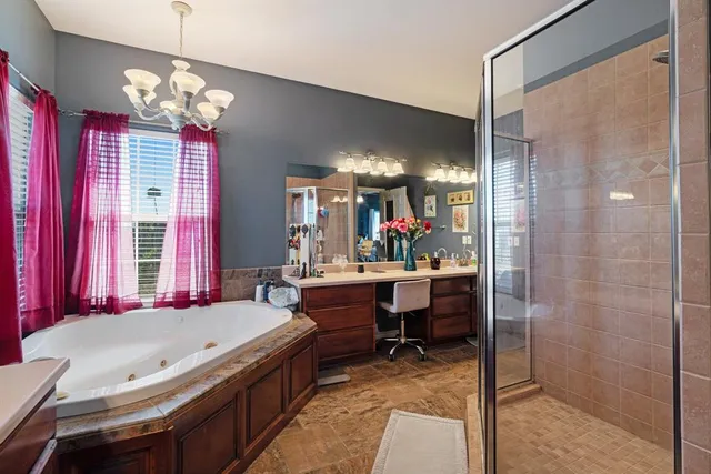 $589,000 | 600 County Road, Deport, TX 75435