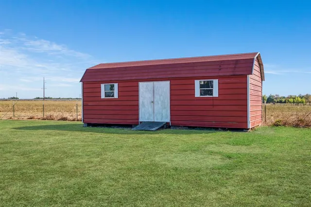 $589,000 | 600 County Road, Deport, TX 75435