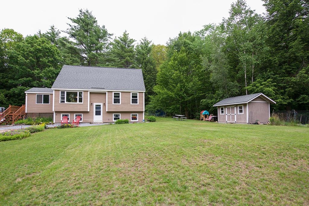37 Middle Road Deerfield, NH 03037 - Photo 2 of 33 Gallery Image 2
