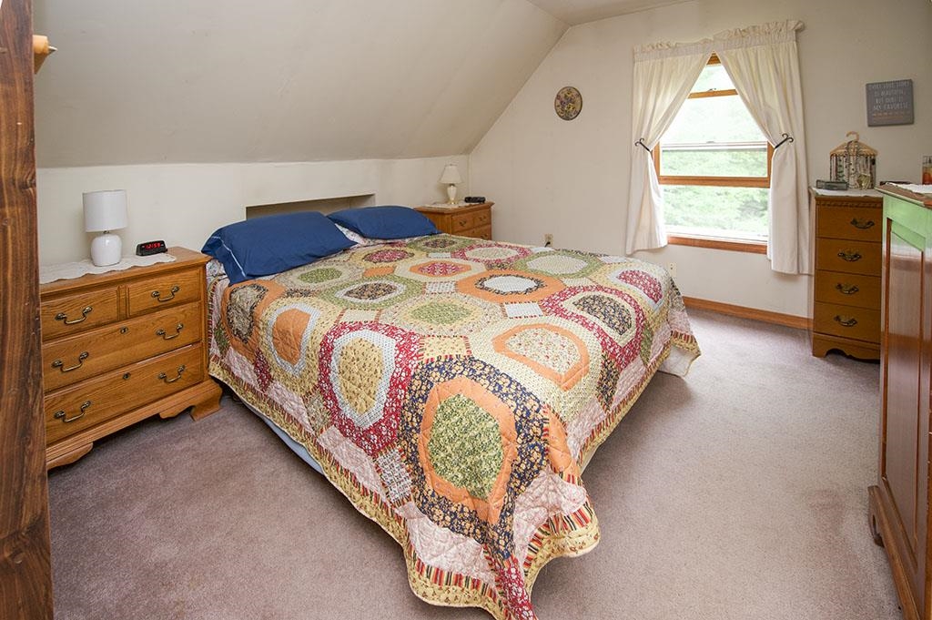 37 Middle Road Deerfield, NH 03037 - Photo 21 of 33 Gallery Image 21