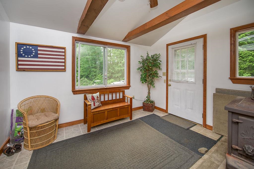 37 Middle Road Deerfield, NH 03037 - Photo 3 of 33 Gallery Image 3