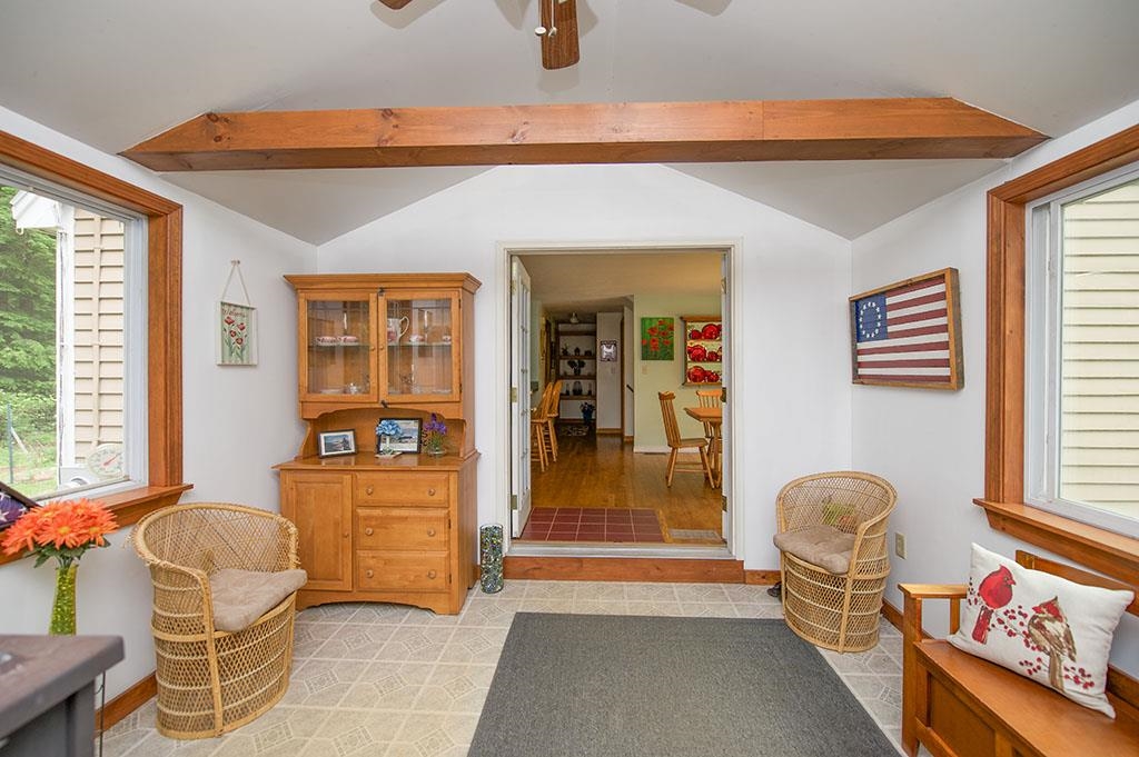 37 Middle Road Deerfield, NH 03037 - Photo 4 of 33 Gallery Image 4