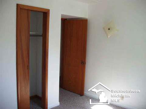 1690 South Raisinville Road Monroe, MI 48161 - Photo 24 of 24 20444755-23.JPG