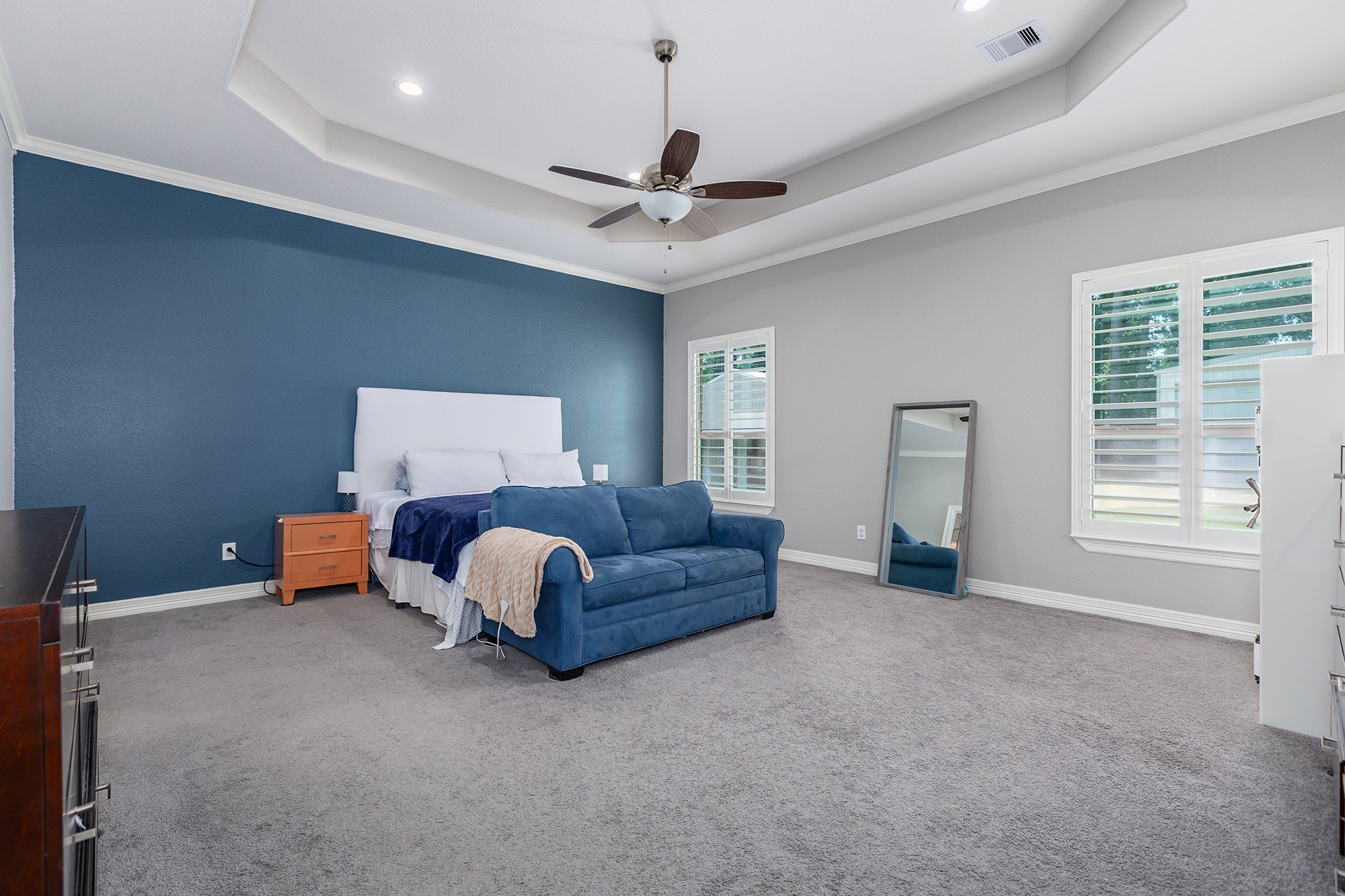 27600 Rio Blanco Drive Splendora, TX 77372 - Photo 21 of 49 a living room with furniture and a ceiling fan