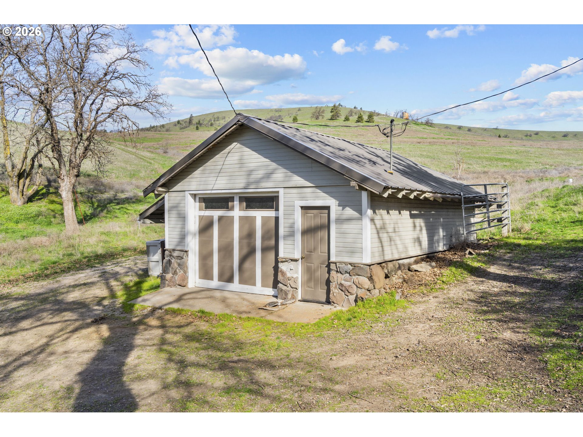 3465 3 Mile County Road The Dalles, OR 97058 - Photo 17 of 48