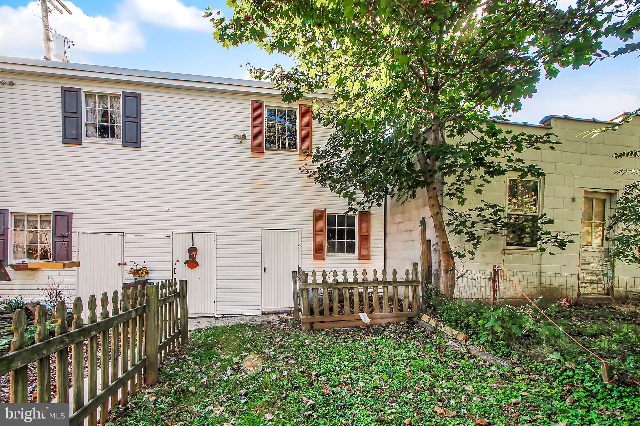 22 North Main Street Spring Grove, PA 17362 - Photo 7 of 25