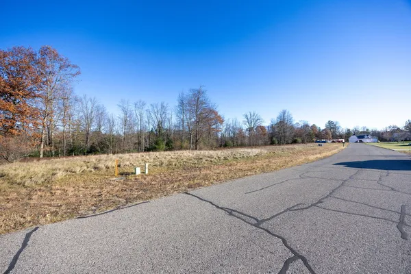 $75,000 | 11482 Killarney Drive, Stanwood, MI 49346