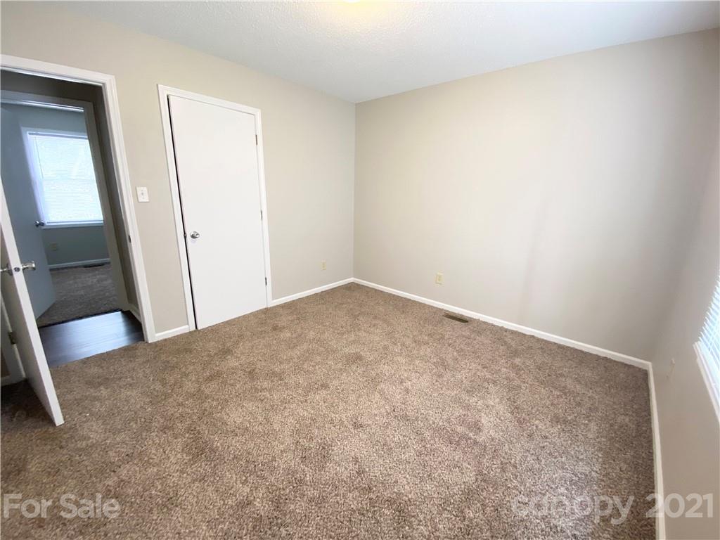 2214 Staircase Road Lenoir, NC 28645 - Photo 11 of 18 Gallery Image 11