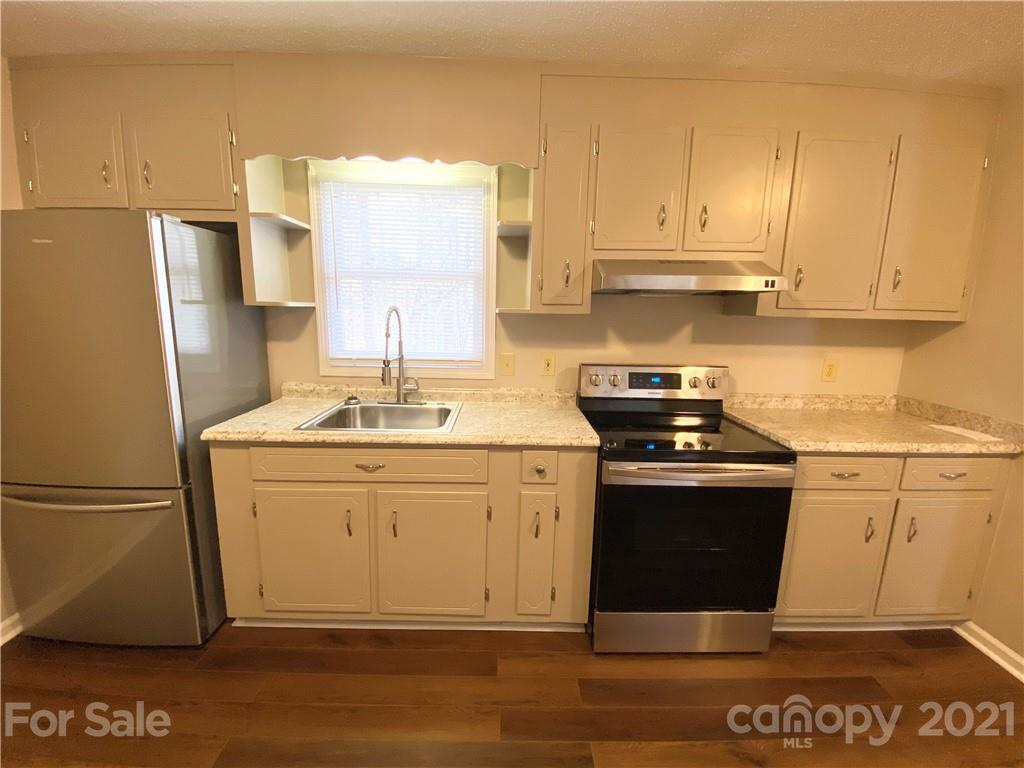 2214 Staircase Road Lenoir, NC 28645 - Photo 5 of 18 Gallery Image 5