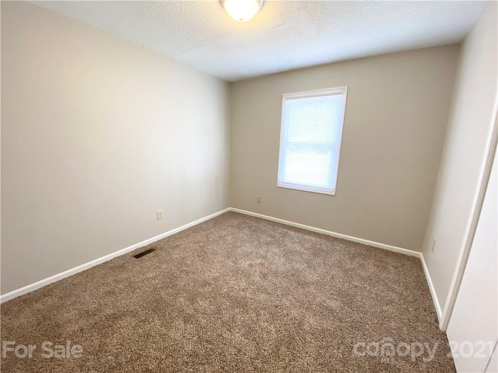 2214 Staircase Road Lenoir, NC 28645 - Photo 7 of 18 Gallery Image 7