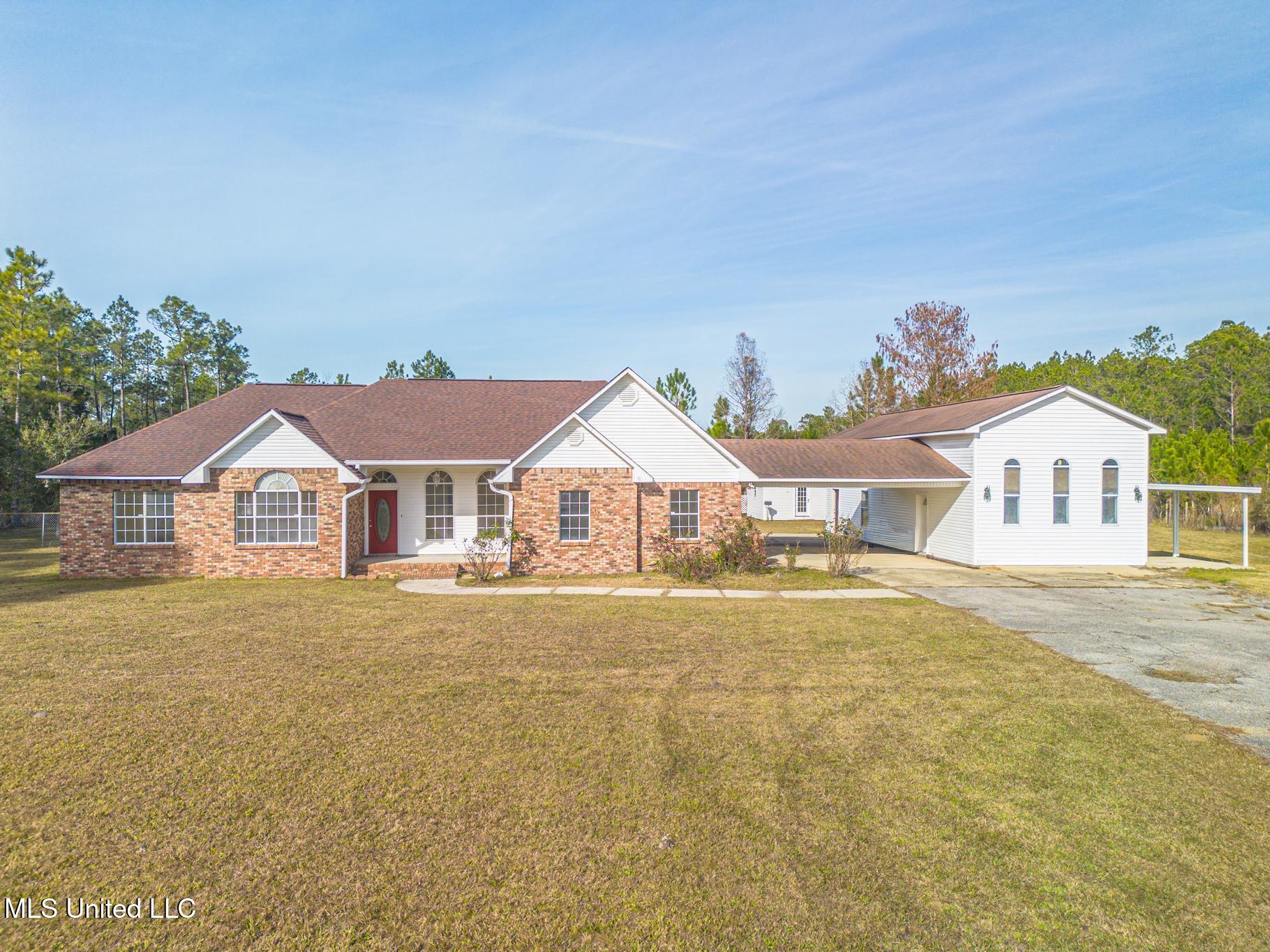 5551 Carter Road Ocean Springs, MS 39564 - Photo 1 of 47 121625-7