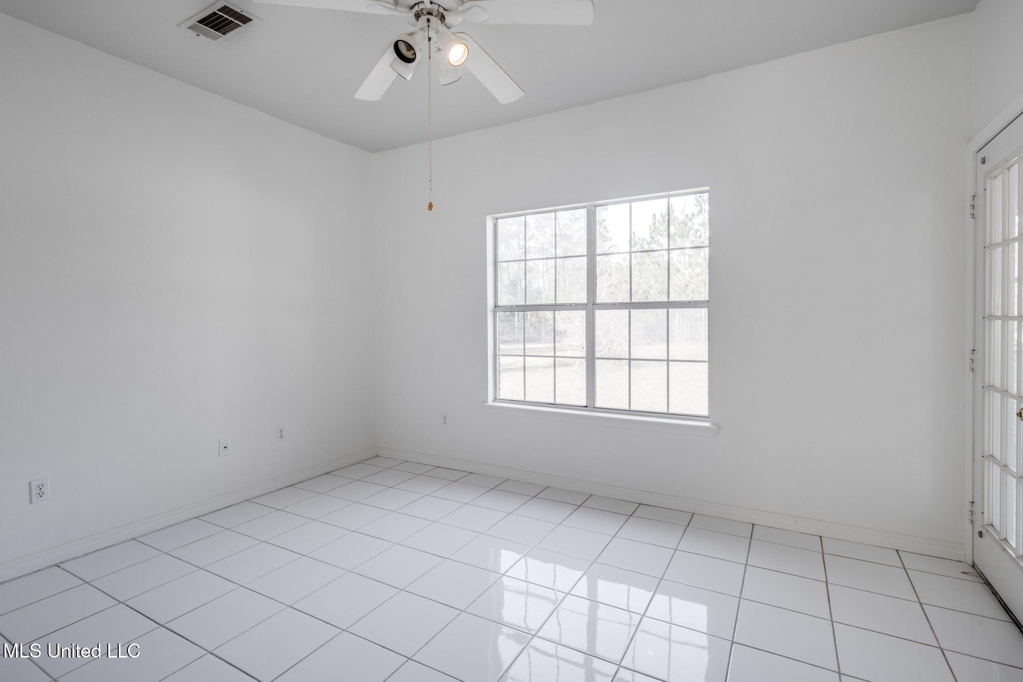 5551 Carter Road Ocean Springs, MS 39564 - Photo 23 of 47 IMG_9972