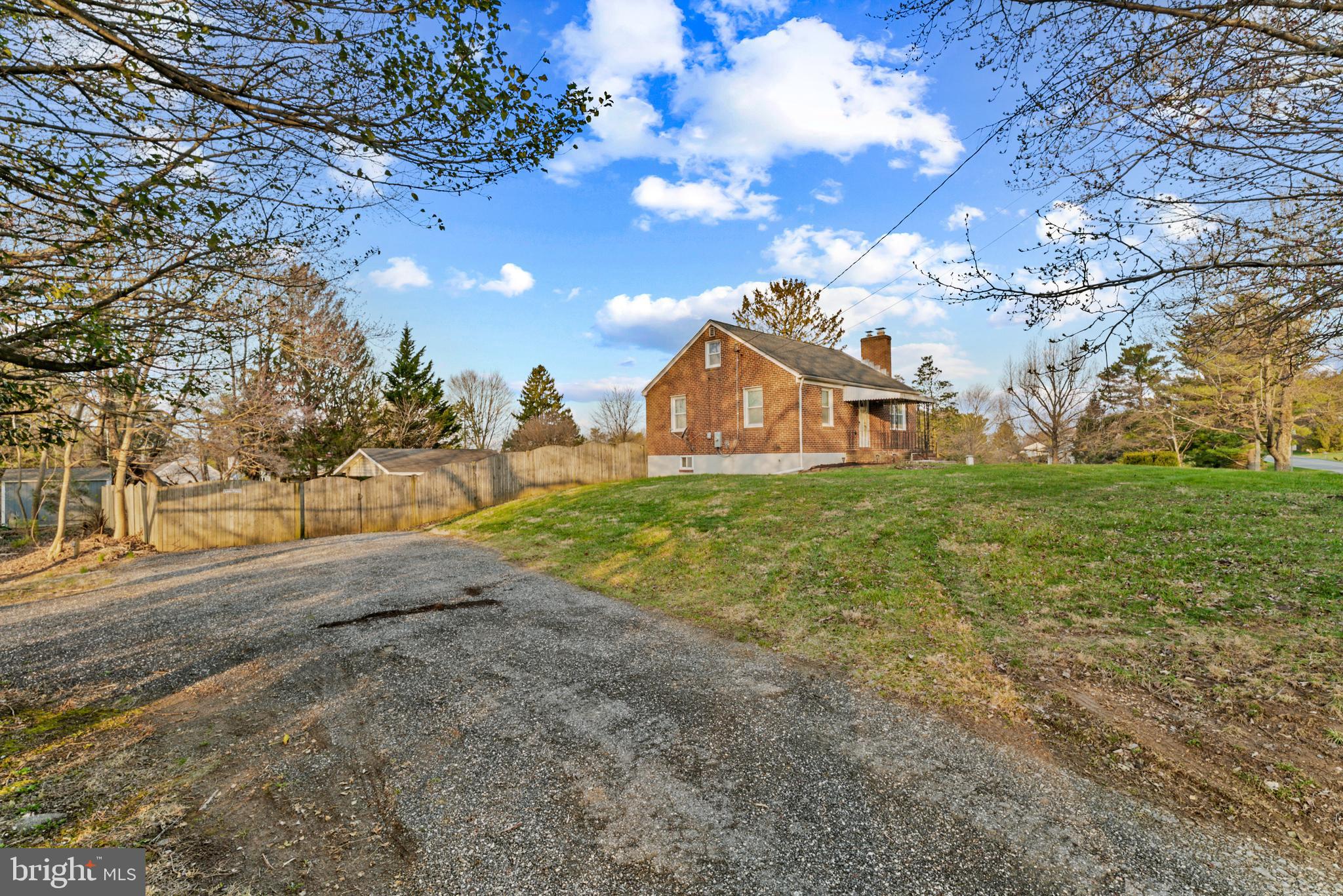 4400 Bartholow Road Sykesville, MD 21784 - Photo 41 of 45 side view