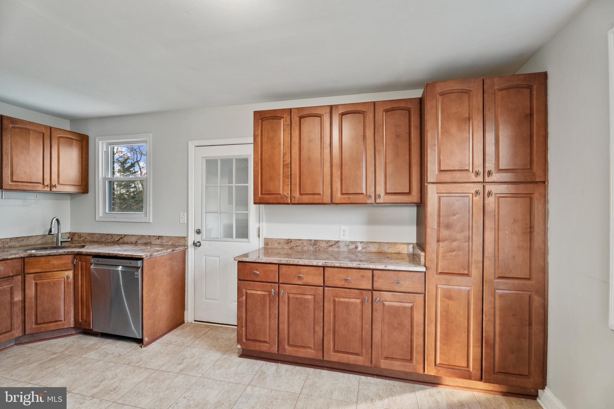 4400 Bartholow Road Sykesville, MD 21784 - Photo 8 of 45 lots of storage