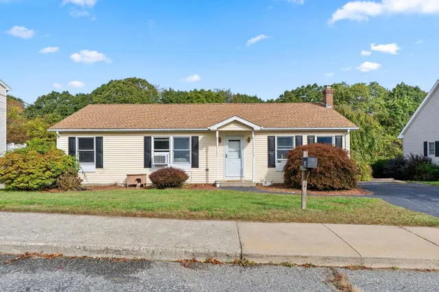 $401,500 | 146 Mirra Drive, Groton, CT 06340