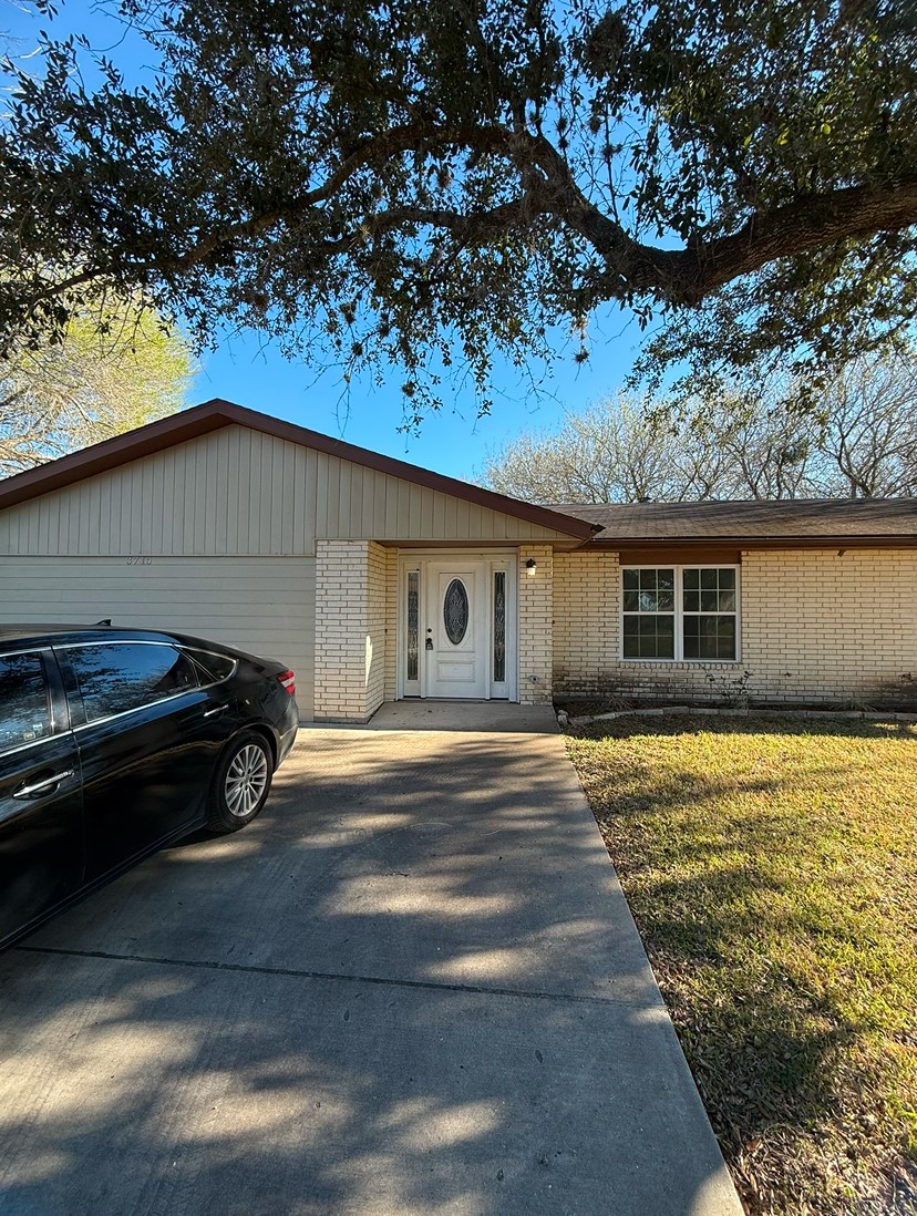 3715 Cline Road Wharton, TX 77488 - Photo 2 of 18