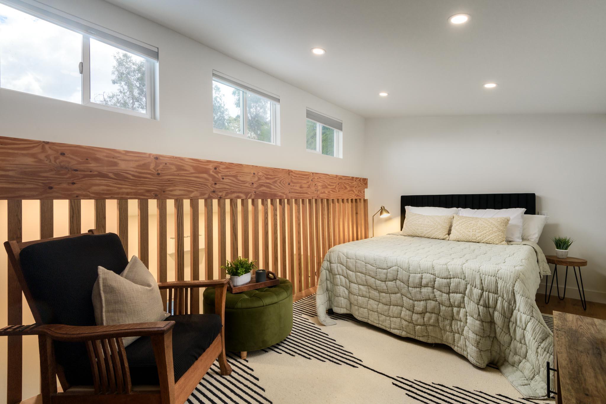 3375 Coldwater Canyon Avenue Studio City, CA 91604 - Photo 16 of 30 Third bedroom