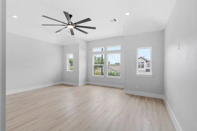 $389,900 | 6611 Avenue O, Houston, TX 77011