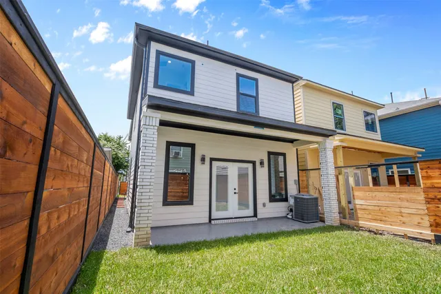 $389,900 | 6611 Avenue O, Houston, TX 77011