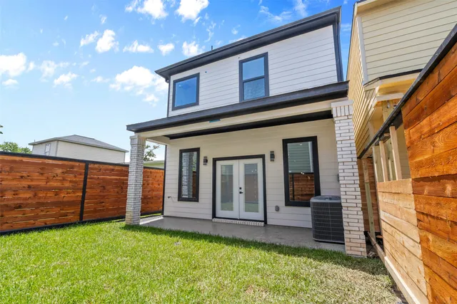 $389,900 | 6611 Avenue O, Houston, TX 77011