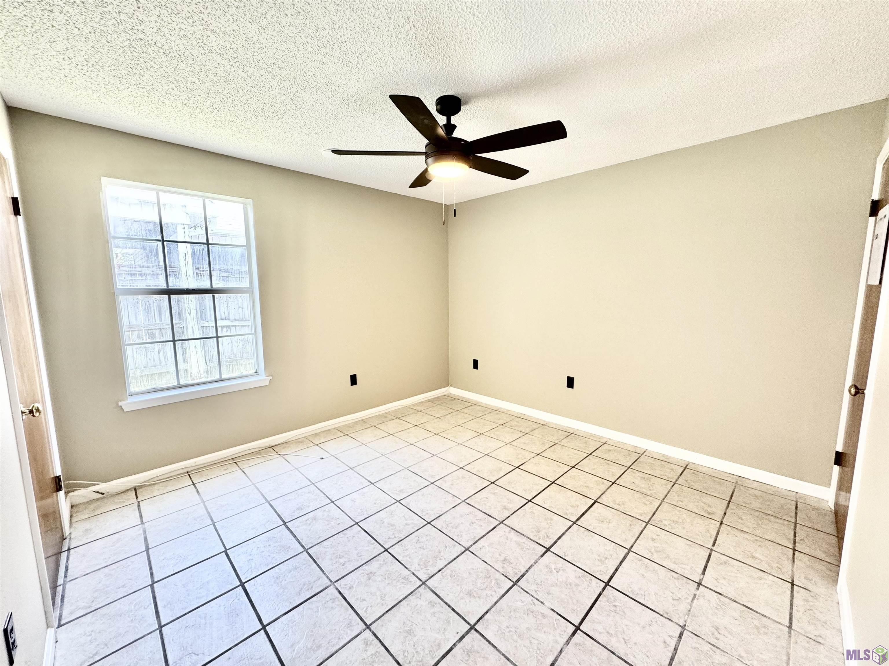 10734 Erin Vale Avenue Baton Rouge, LA 70810 - Photo 12 of 20