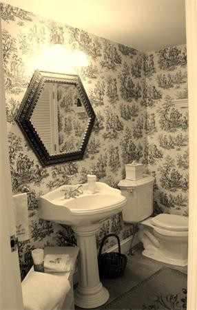 11 Old Colony Road Worcester, MA 01609 - Photo 18 of 29 Gallery Image 18