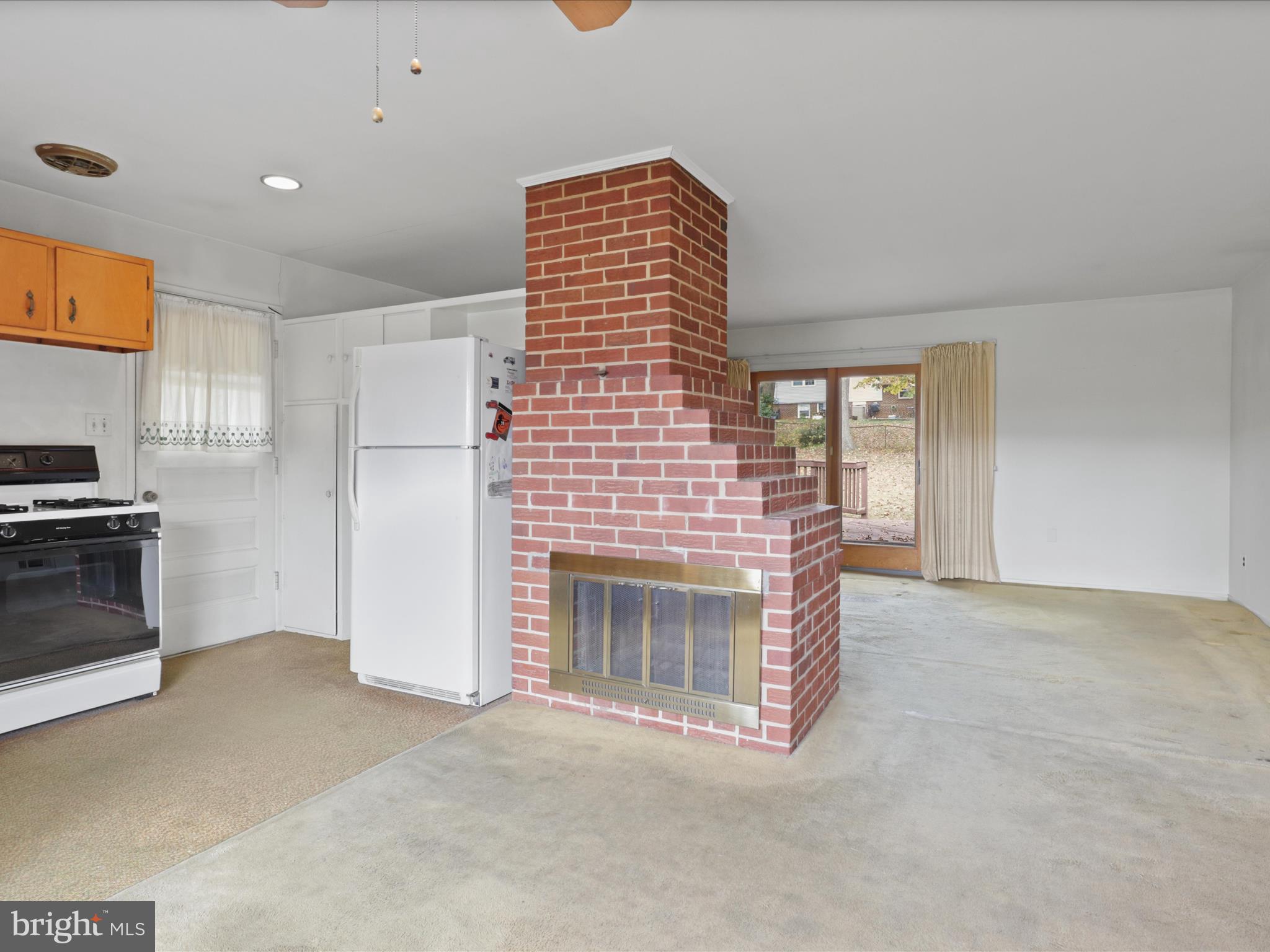 5321 Ravensworth Road Springfield, VA 22151 - Photo 7 of 23