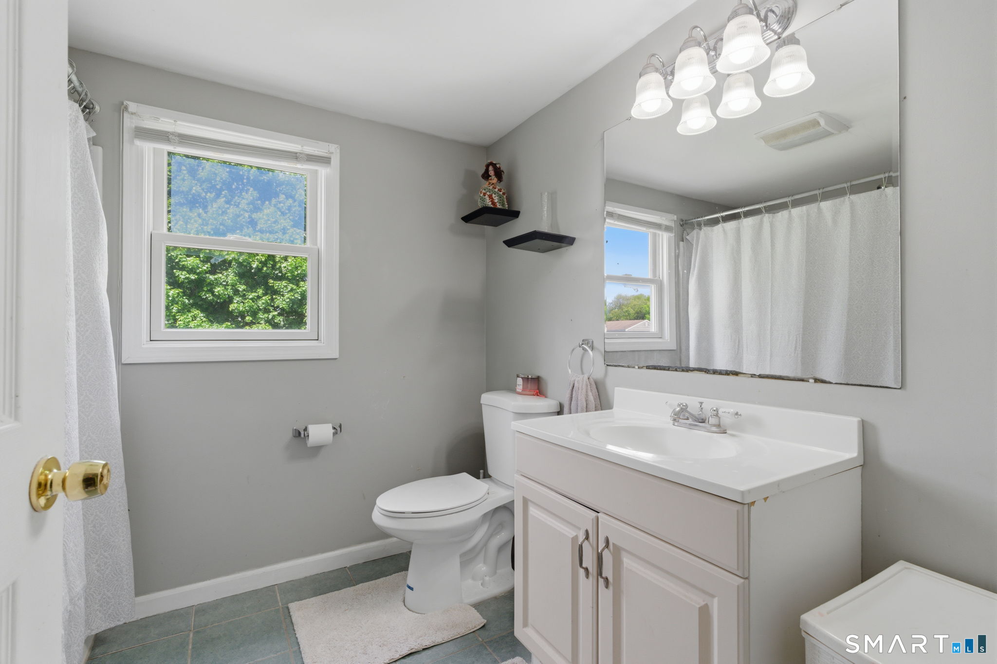 64 McKinley Street Manchester, CT 06040 - Photo 22 of 36